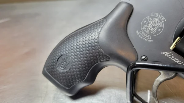 Light As A Feather - Smith & Wesson 442 - Old Stock - Image 5
