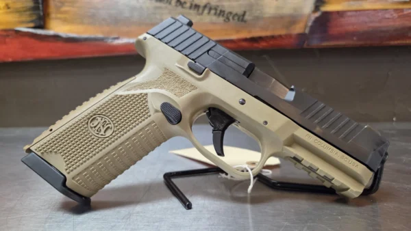 High-Capacity, Ambidextrous, Reliable - FN 509 - USED